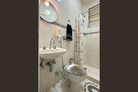 Apartamento à venda com 155m², 3 quartos e 1 vaga Apartamento à venda com 155m², 3 quartos e 1 vagaBanheiro