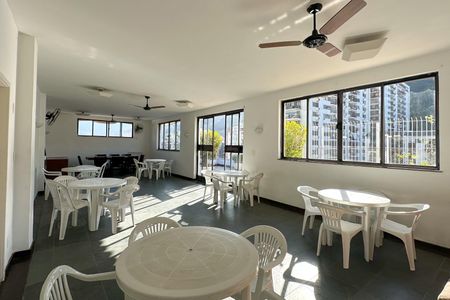 Apartamento à venda com 155m², 3 quartos e 1 vaga Apartamento à venda com 155m², 3 quartos e 1 vagaÁrea comum