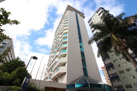 Apartamento à venda com 35m², 1 quarto e 1 vagaFachada e portaria