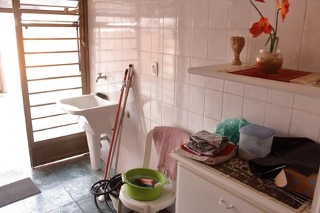 Casa à venda com 216m², 3 quartos e 4 vagasÁrea de Serviço 2