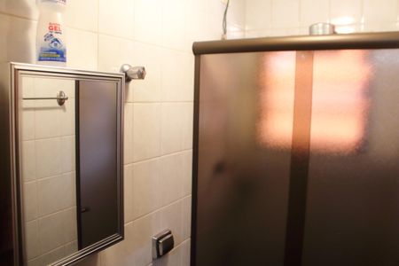 Casa à venda com 216m², 3 quartos e 4 vagasBanheiro de serviço