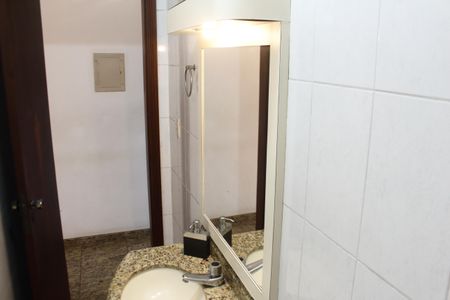 Casa à venda com 216m², 3 quartos e 4 vagasLavabo