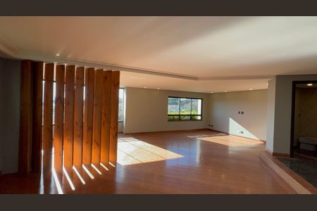 Apartamento à venda com 279m², 4 quartos e 4 vagas Apartamento à venda com 279m², 4 quartos e 4 vagasÁrea Gourmet
