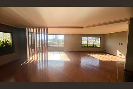 Apartamento à venda com 279m², 4 quartos e 4 vagas Apartamento à venda com 279m², 4 quartos e 4 vagasSala