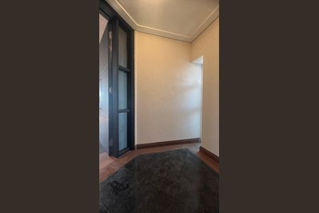 Apartamento à venda com 279m², 4 quartos e 4 vagas Apartamento à venda com 279m², 4 quartos e 4 vagasHall