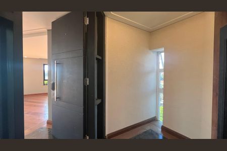 Apartamento à venda com 279m², 4 quartos e 4 vagas Apartamento à venda com 279m², 4 quartos e 4 vagasHall