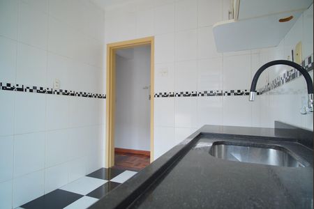 Apartamento à venda com 77m², 2 quartos e sem vagaCozinha