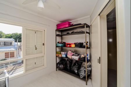 Casa à venda com 240m², 3 quartos e 2 vagas Casa à venda com 240m², 3 quartos e 2 vagasQuarto