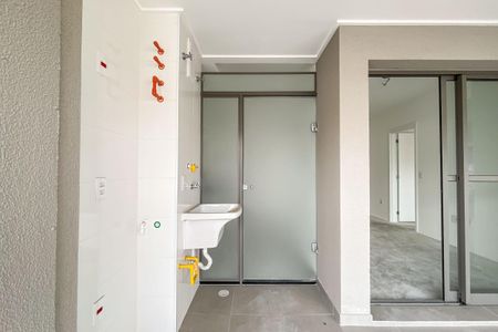 Apartamento à venda com 46m², 1 quarto e 1 vaga Apartamento à venda com 46m², 1 quarto e 1 vagaVaranda