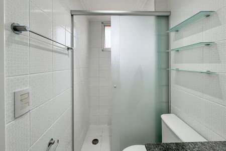 Apartamento à venda com 74m², 3 quartos e 2 vagasBanheiro da Suíte