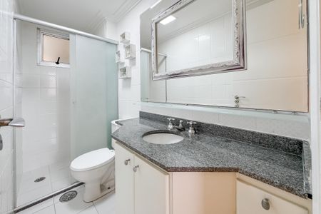 Apartamento à venda com 74m², 3 quartos e 2 vagasBanheiro 