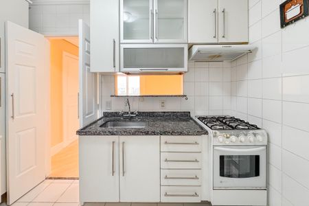 Apartamento à venda com 74m², 3 quartos e 2 vagasCozinha