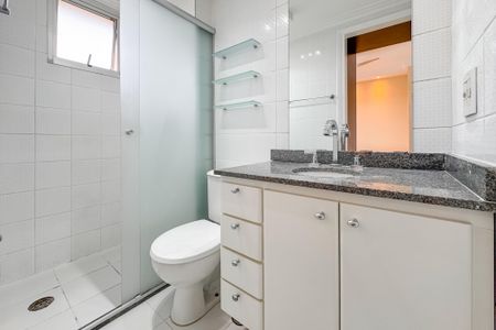 Apartamento à venda com 74m², 3 quartos e 2 vagasBanheiro da Suíte