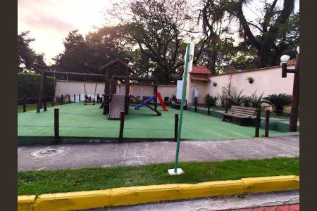 Casa de condomínio à venda com 126m², 5 quartos e 3 vagas