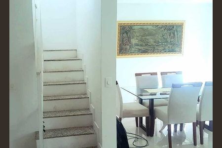 Casa de condomínio à venda com 126m², 5 quartos e 3 vagas