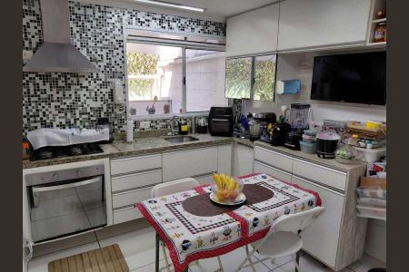 Casa de condomínio à venda com 126m², 5 quartos e 3 vagas