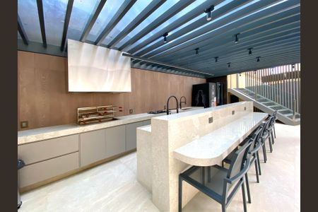 Apartamento à venda com 275m², 4 quartos e 3 vagas Apartamento à venda com 275m², 4 quartos e 3 vagasÁrea comum