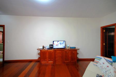 Apartamento à venda com 275m², 4 quartos e 3 vagasSala de TV