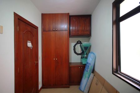 Apartamento à venda com 275m², 4 quartos e 3 vagasQuarto de Serviço