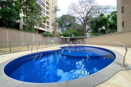 Apartamento à venda com 275m², 4 quartos e 3 vagas Apartamento à venda com 275m², 4 quartos e 3 vagasÁrea comum