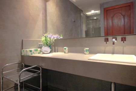 Apartamento à venda com 275m², 4 quartos e 3 vagasBanheiro das Semi suites