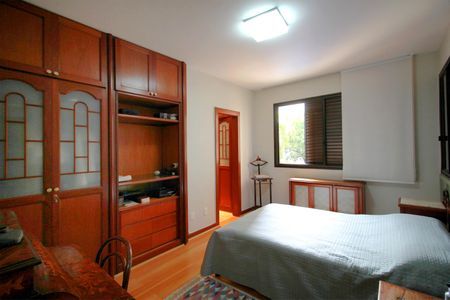 Apartamento à venda com 275m², 4 quartos e 3 vagasSuite 1