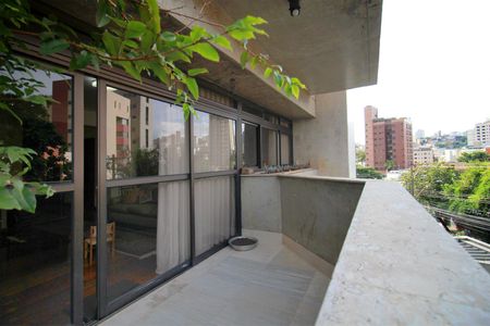 Apartamento à venda com 275m², 4 quartos e 3 vagasVaranda da Sala