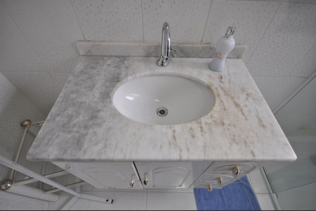 Casa à venda com 100m², 3 quartos e 2 vagasBanheiro do Quarto Suíte