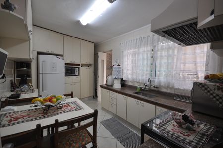 Casa à venda com 100m², 3 quartos e 2 vagasCozinha