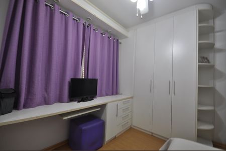 Casa à venda com 100m², 3 quartos e 2 vagasQuarto 2