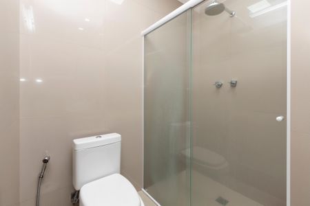 Casa à venda com 154m², 3 quartos e 2 vagas Casa à venda com 154m², 3 quartos e 2 vagasBanheiro da Suíte 1