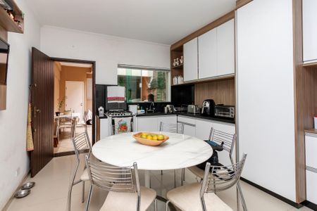 Casa à venda com 154m², 3 quartos e 2 vagas Casa à venda com 154m², 3 quartos e 2 vagasCozinha