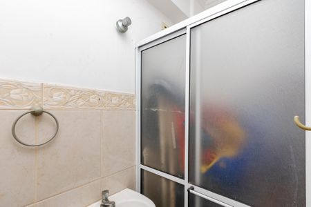 Casa à venda com 154m², 3 quartos e 2 vagas Casa à venda com 154m², 3 quartos e 2 vagasBanheiro de Serviço