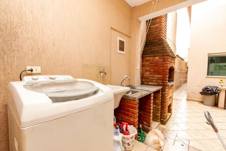 Casa à venda com 154m², 3 quartos e 2 vagas Casa à venda com 154m², 3 quartos e 2 vagasLavanderia