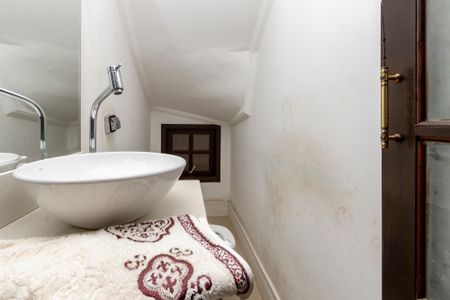 Casa à venda com 154m², 3 quartos e 2 vagas Casa à venda com 154m², 3 quartos e 2 vagasLavabo