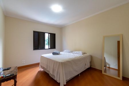 Casa à venda com 298m², 4 quartos e 3 vagasQuarto 3