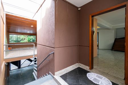 Casa à venda com 298m², 4 quartos e 3 vagasEntrada