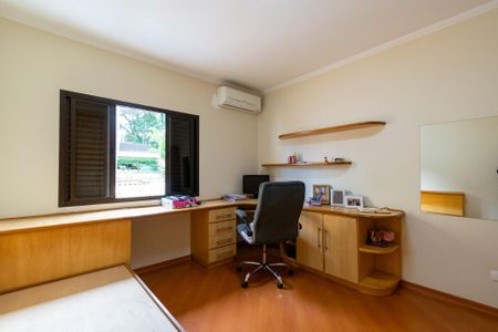 Casa à venda com 298m², 4 quartos e 3 vagasQuarto 4