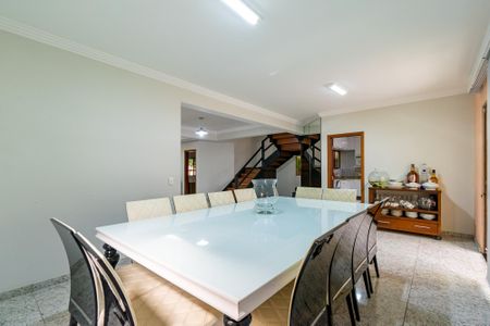 Casa à venda com 298m², 4 quartos e 3 vagasSala de Jantar