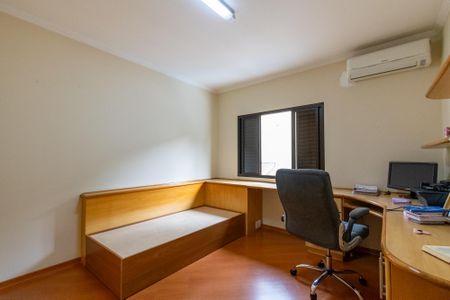 Casa à venda com 298m², 4 quartos e 3 vagasQuarto 4