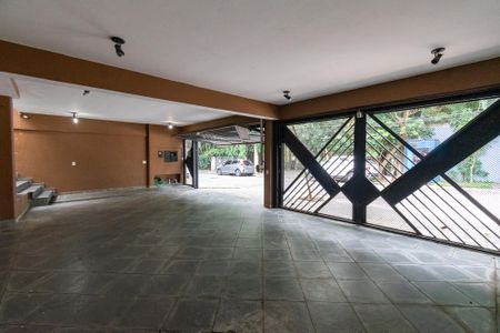 Casa à venda com 298m², 4 quartos e 3 vagasGaragem