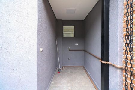 Casa à venda com 100m², 2 quartos e 1 vaga Casa à venda com 100m², 2 quartos e 1 vagaQuintal