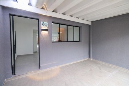 Casa à venda com 100m², 2 quartos e 1 vaga Casa à venda com 100m², 2 quartos e 1 vagaGaragem