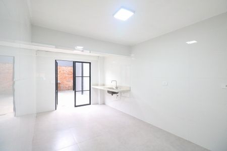 Casa à venda com 100m², 2 quartos e 1 vaga Casa à venda com 100m², 2 quartos e 1 vagaCozinha