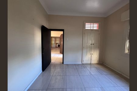 Casa à venda com 472m², 6 quartos e 15 vagas Casa à venda com 472m², 6 quartos e 15 vagasQuarto 6