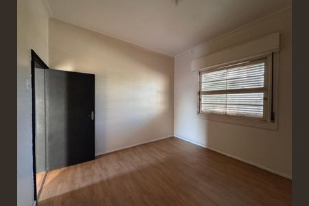 Casa à venda com 472m², 6 quartos e 15 vagas Casa à venda com 472m², 6 quartos e 15 vagasQuarto 1