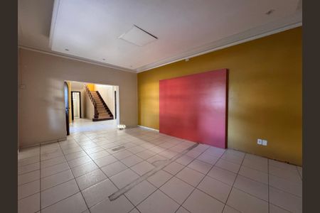 Casa à venda com 472m², 6 quartos e 15 vagas Casa à venda com 472m², 6 quartos e 15 vagasSala
