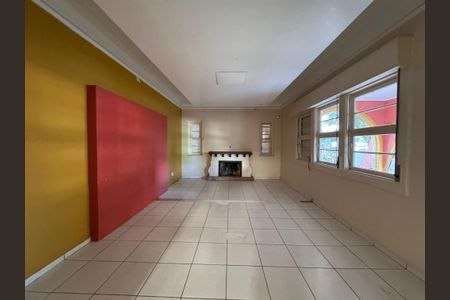Casa à venda com 472m², 6 quartos e 15 vagas Casa à venda com 472m², 6 quartos e 15 vagasSala