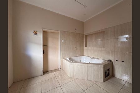 Casa à venda com 472m², 6 quartos e 15 vagas Casa à venda com 472m², 6 quartos e 15 vagasCozinha