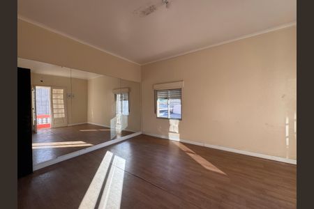 Casa à venda com 472m², 6 quartos e 15 vagas Casa à venda com 472m², 6 quartos e 15 vagasQuarto 3
